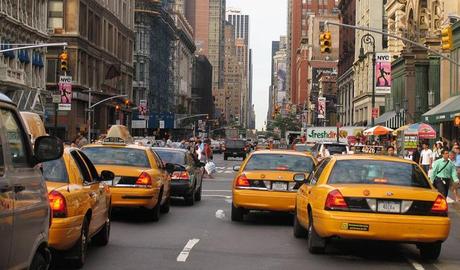 TECNOLOGÍA: iPod y celulares en los taxis de Nueva York TECNOLOGÍA: iPod y celulares en los taxis de Nueva York