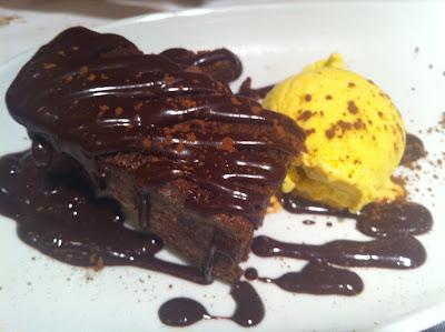 La Mary: no me pillan en una tercera.