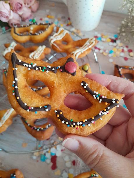 Máscaras fritas de Carnaval Máscaras fritas de Carnaval