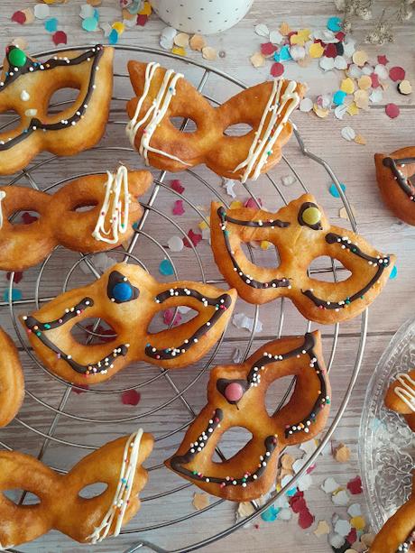 Máscaras fritas de Carnaval