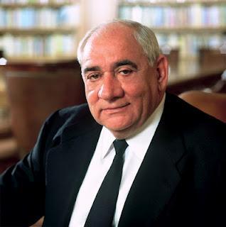 4 de Abril - Isidoro 4 de Abril - Isidoro