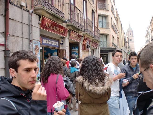El día del helado gratis/フリーコーンデー