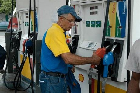 Los precios de los combustibles se mantendrán invariables