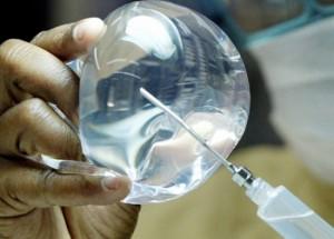 Las Siliconas Cumplen Medio Siglo ‘Poniéndole El Pecho’ a Los Años