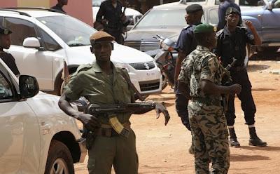 Imponen embargo a junta militar de Malí