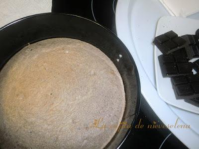 Tarta de pistachos y chocolate