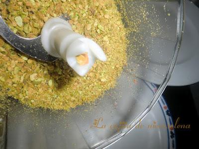 Tarta de pistachos y chocolate