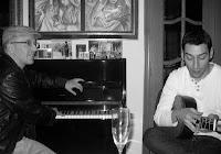 Hermanamiento improvisado de piano y guitarra flamenca