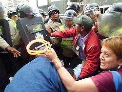 Manifestaciòn ante Vicepresidencia de los Trabajadoras(es) de Venalum