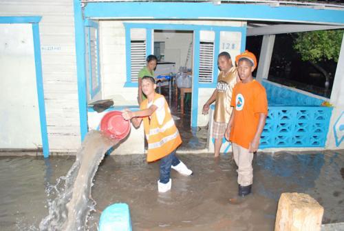 COBERTURA: 20 viviendas inundadas en Mao por lluvias