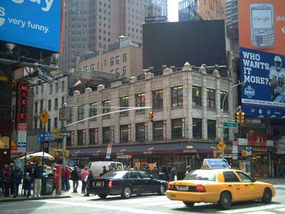 Dos hermanas dominicanas brutalmente golpeadas en NY