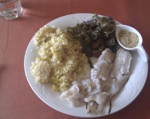 Mijo con verduritas y pescado de Èlia (cocinado por su mami Mar) de Menorca. Vuestras Comidas MacrobiotiVas