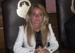 Ancianos y discapacitados podrìan tener cuidadores en sus casas