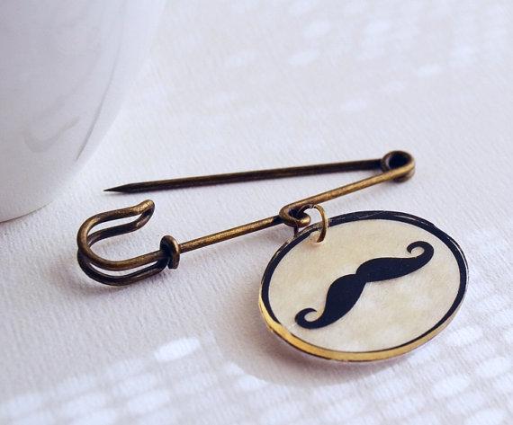 Broche Alfiler La Moustache