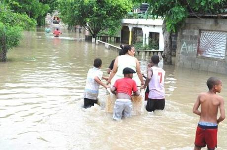 SANTIAGO INUNDADO DE AGUA