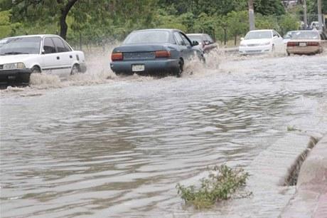 SANTIAGO INUNDADO DE AGUA