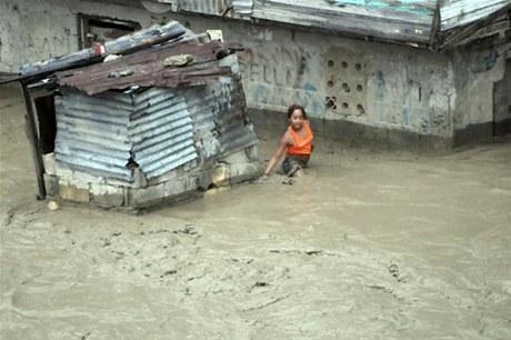 COBERTURA: Cientos de casas inundadas en Santiago