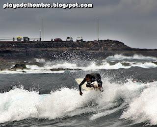 EL SURFERO MÁS JOVEN DEL MUNDO.