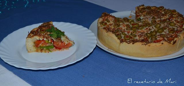 PIZZA DE ATÚN EN MOLDE HONDO