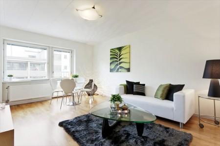 estilo nórdico estilo escandinavo diseño de interiores decoración sueca Decoración sencilla y funcional en un mini   piso de 48 m² decoración nórdica decoración escandinava decoración en blanco decoración de pisos pequeños decoración de minipisos decoración de interiores decoración de estudios 