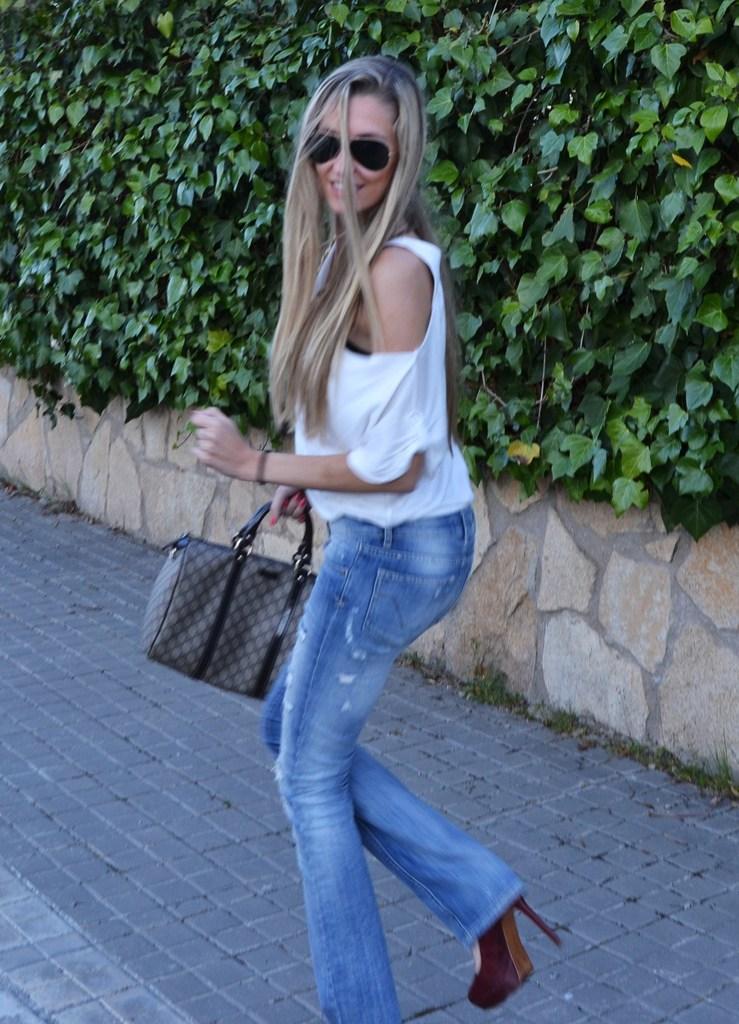 Jeans and white