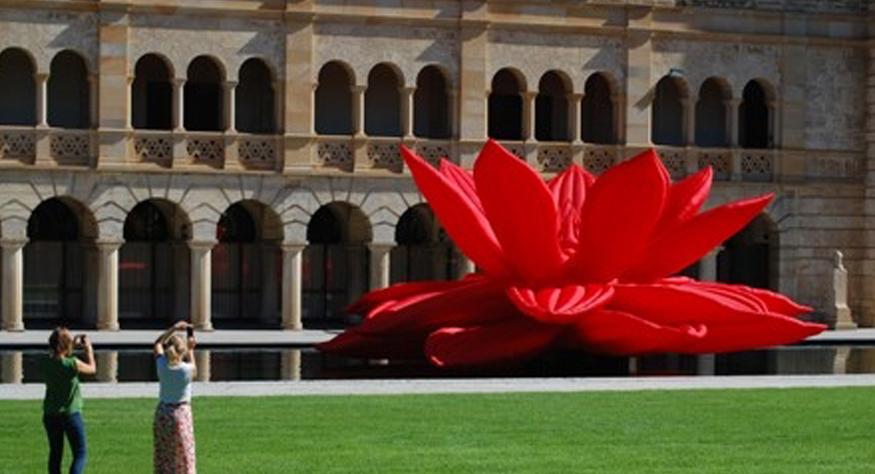 Jardin ciudad arte 05 Instalacion artistica primaveral