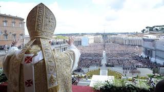 MENSAJE URBI ET ORBI: CRISTO, CONSUELO PARA LOS PERSEGUIDOS POR LA FE