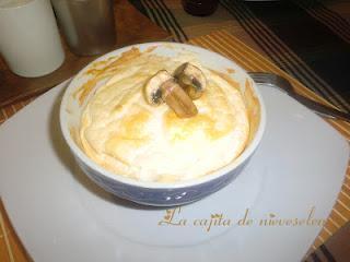 Soufflé de queso y champiñones