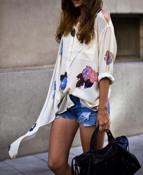 FLOWER ACNE BLOUSE
