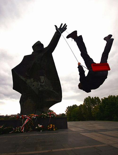 alecshao:

Kamila Szejnoch - Swing, 2008
Winner of the Szpilman...