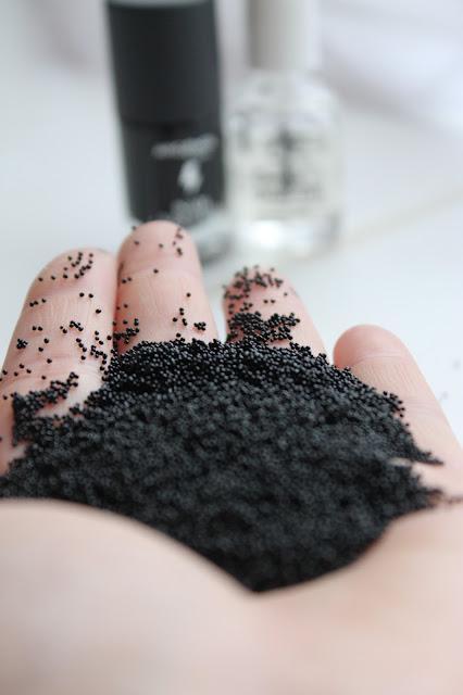 DIY Uñas - Uñas de caviar por menos de 7 euros DIY Uñas - Uñas de caviar por menos de 7 euros
