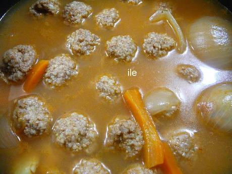 Albondigas en caldo