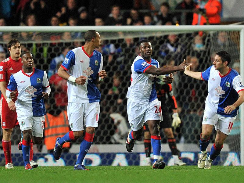 Carroll apuntilla al Blackburn!