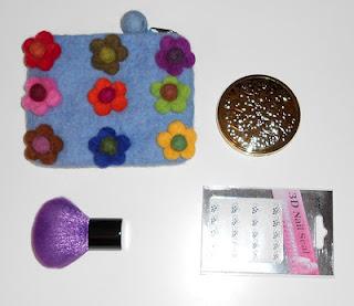 Regalos del sorteo Soñando ante mi espejo