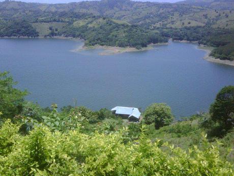 EN LA PRESA TODO ES NORMAL