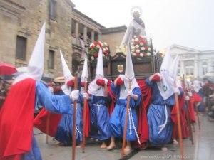 Baile tras reverencia a la Dolorosa, Viernes Santo Avilés