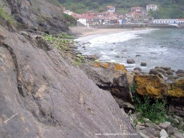 Playa de Tazones en Villaviciosa: Huellas del jurásico