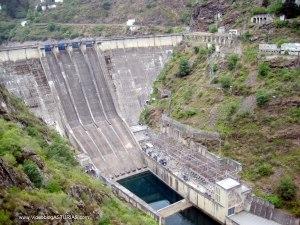 Embalse Grandas de Salime: Instalaciones eléctricas y presa
