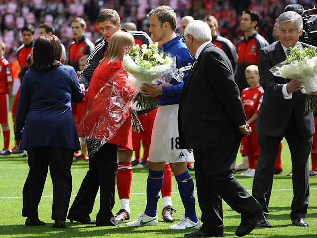 Triunfa la ambición red