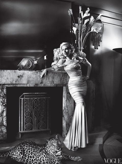 Scarlett Johansson Vogue US Mayo 2012