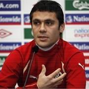 Ahmed Hassan, una carrera de récord Egypt's Ahmed Hassan answers questions during an Egypt Press Conference