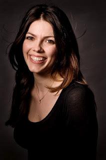 Reseña LAS HORAS DISTANTES