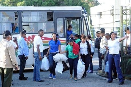 MEDIDAS: Reclusas de Rafey cambian de lugar