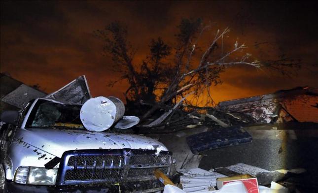 Cinco muertos en Oklahoma por la ola de tornados en Estados Unidos