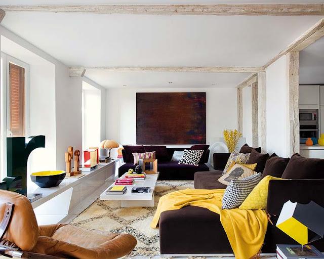 Pinceladas de color amarillo en un piso madrileño