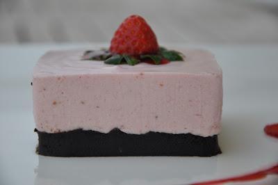 Mini Tarta Mousse De Fresas