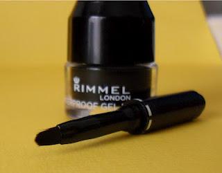 Gel Eyeliner Waterproof de Rimmel London: delineado perfecto por un precio perfecto