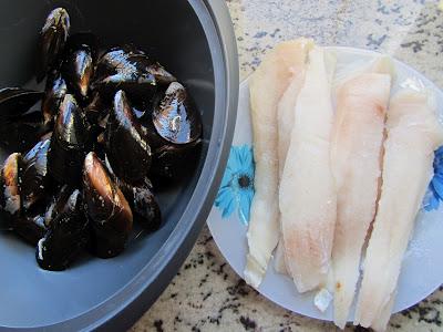 Propietas de pescado en salsa de mejillones