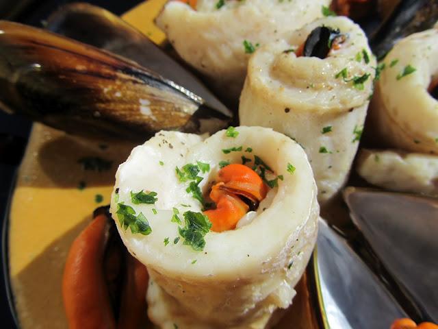 Propietas de pescado en salsa de mejillones