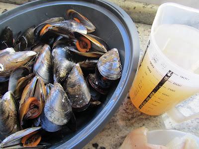 Propietas de pescado en salsa de mejillones